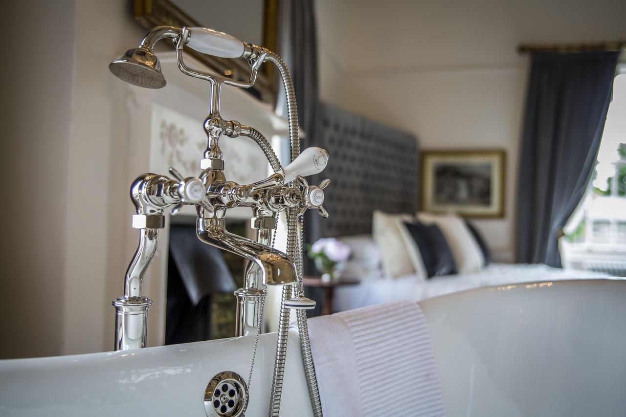 The Coach & Horses Inn Bolton by Bowland Екстериор снимка